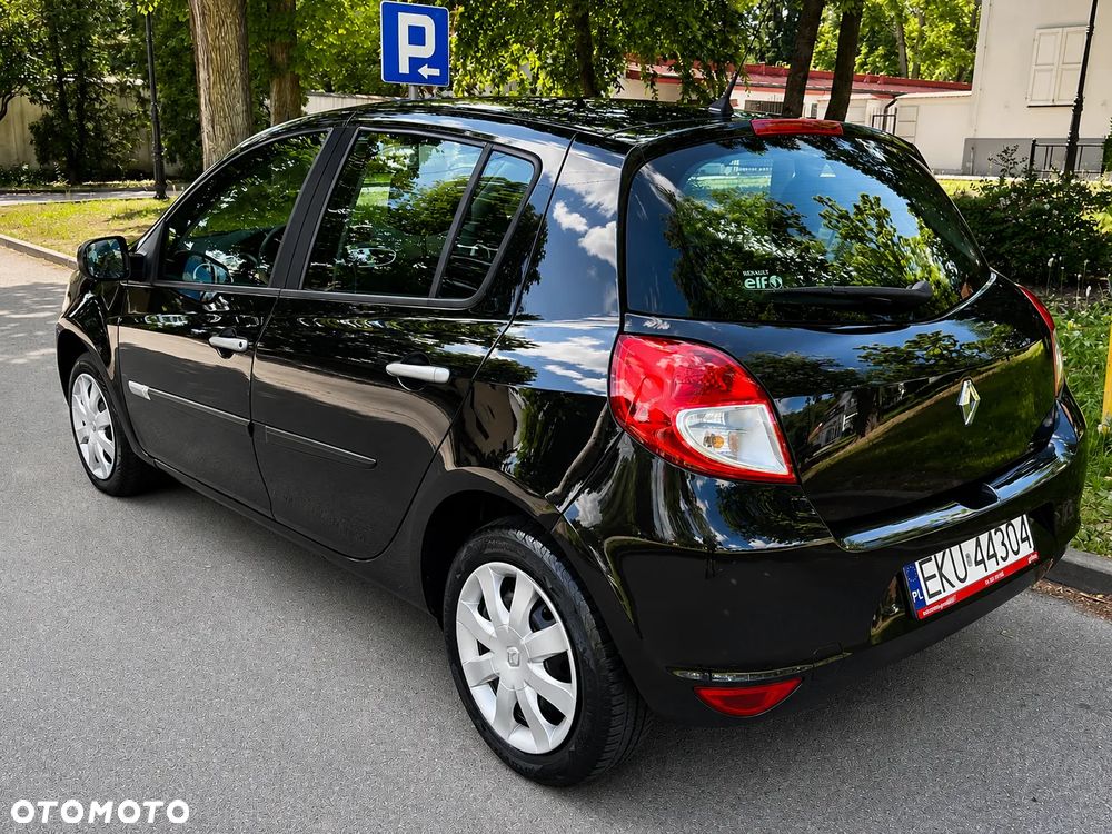 Renault Clio 1.2 16V 75 Expression - 5