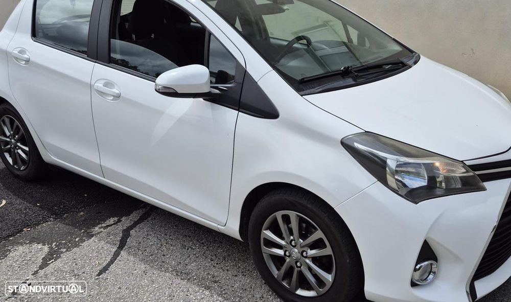 Toyota Yaris 1.4 D-4D Comfort+P.Style - 4