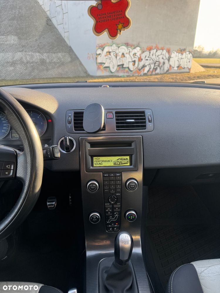 Volvo V50 2.0D R-Design Momentum - 17