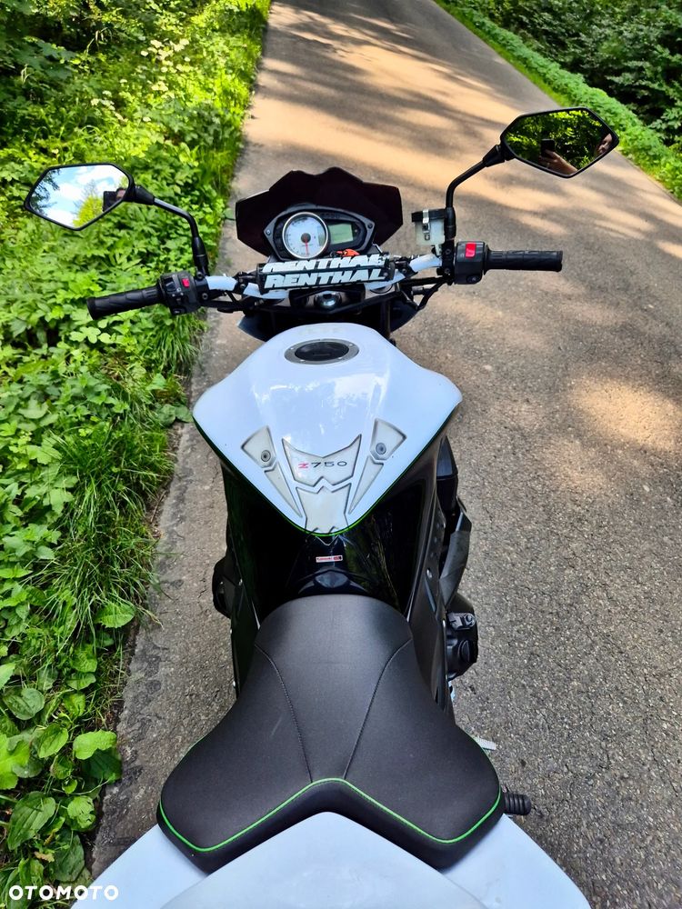 Kawasaki ZR - 4