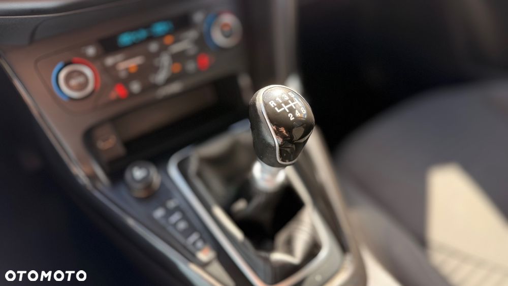 Ford Focus 1.0 EcoBoost Titanium ASS - 14