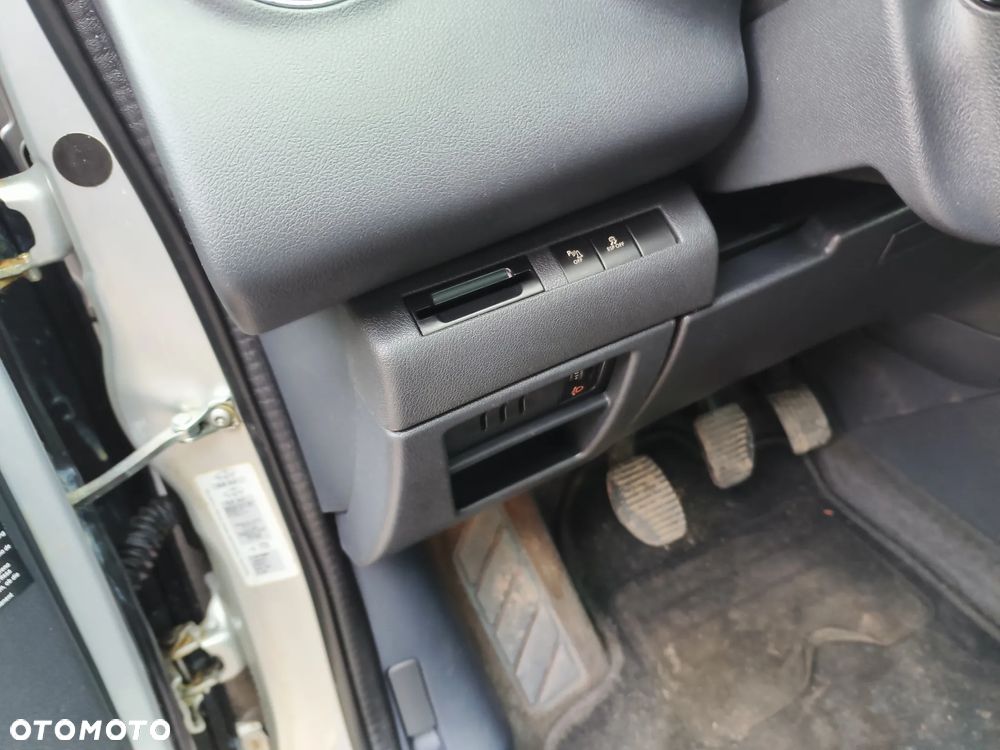 Peugeot 3008 1.6 Premium - 28