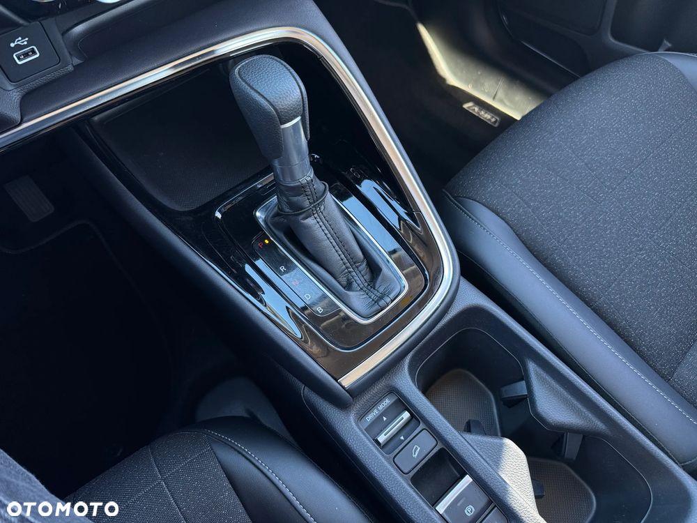 Honda HR-V 1.5 i-MMD Elegance CVT - 10