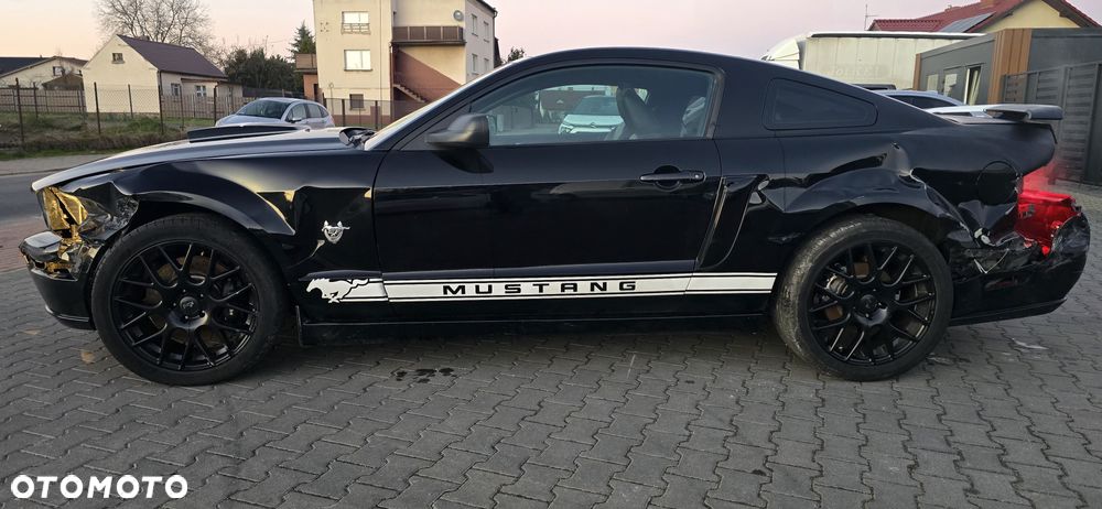 Ford Mustang - 8