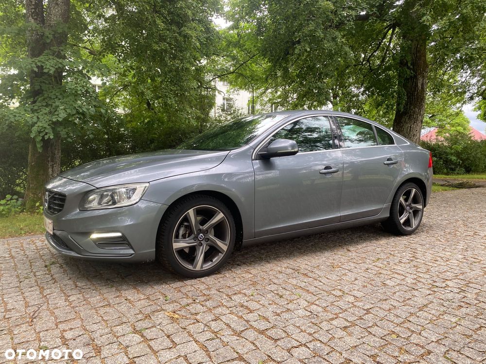 Volvo S60 D2 Drive-E R-Design Momentum - 2