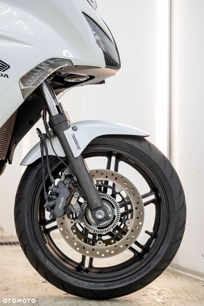 Honda CBF - 32