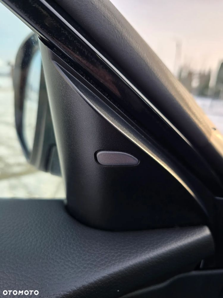 Nissan X-Trail 1.7 dCi ALL-MODE 4x4i Tekna - 25