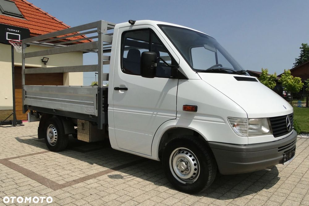 Mercedes-Benz Sprinter 208 - 3