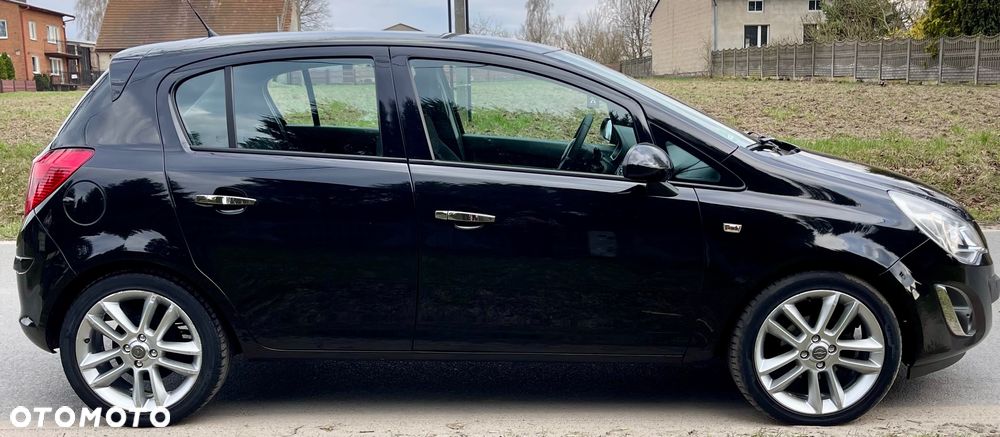 Opel Corsa 1.4 16V Color Edition - 12