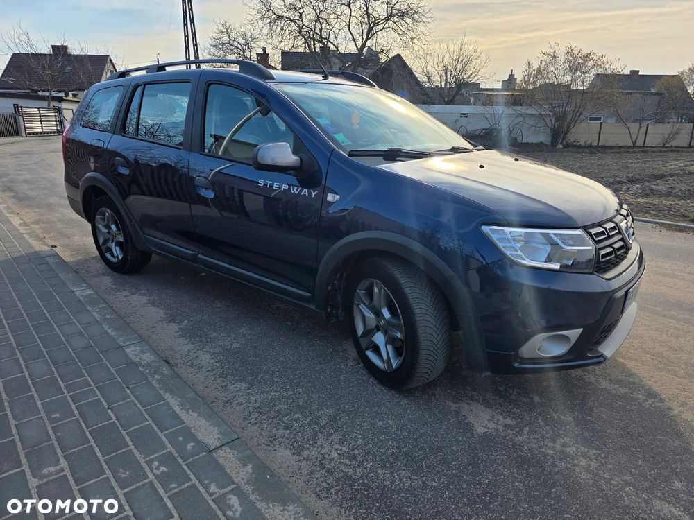 Dacia Logan TCe 90 (S&S) Stepway - 3