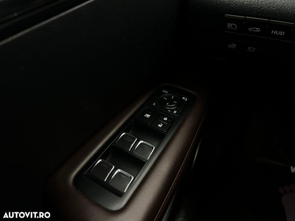 Lexus Seria RX - 34