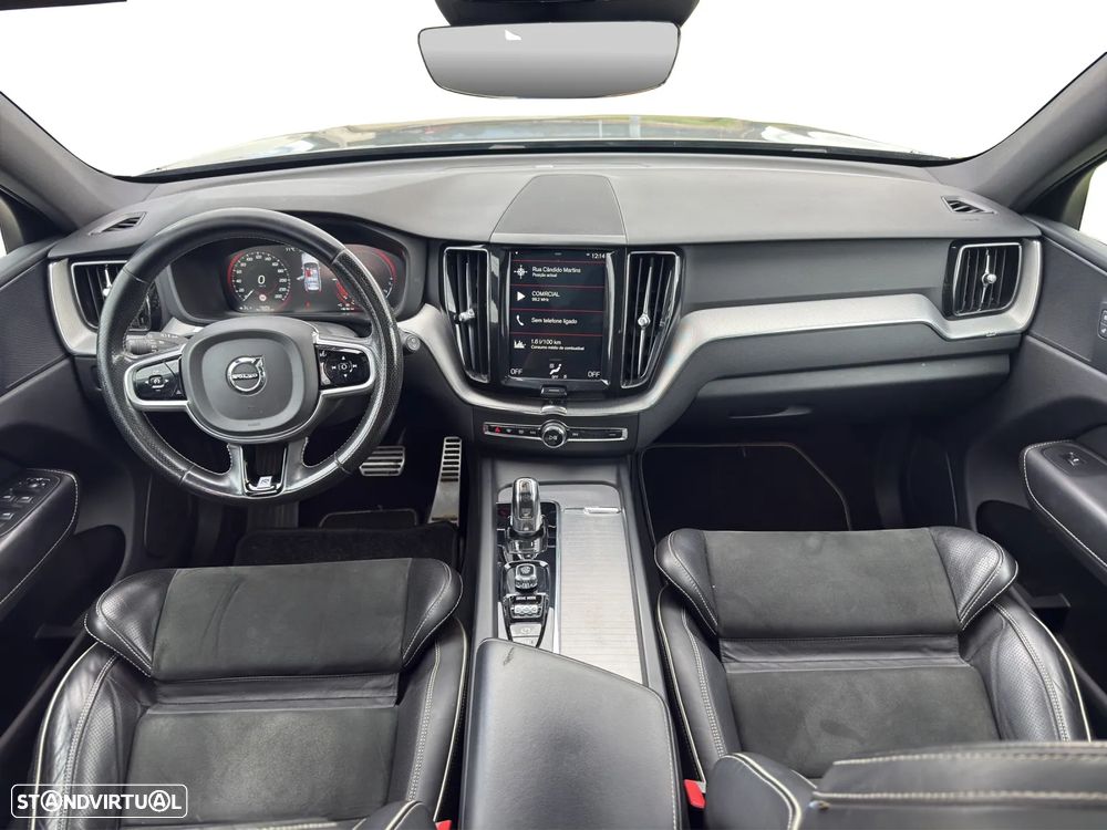 Volvo XC 60 2.0 T8 PHEV R-Design AWD - 7