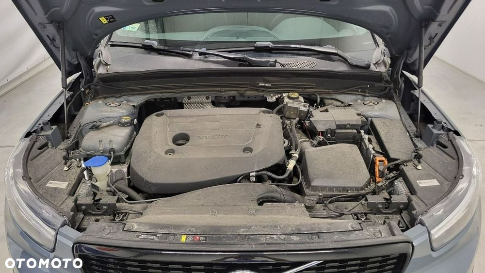 Volvo XC 40 - 24