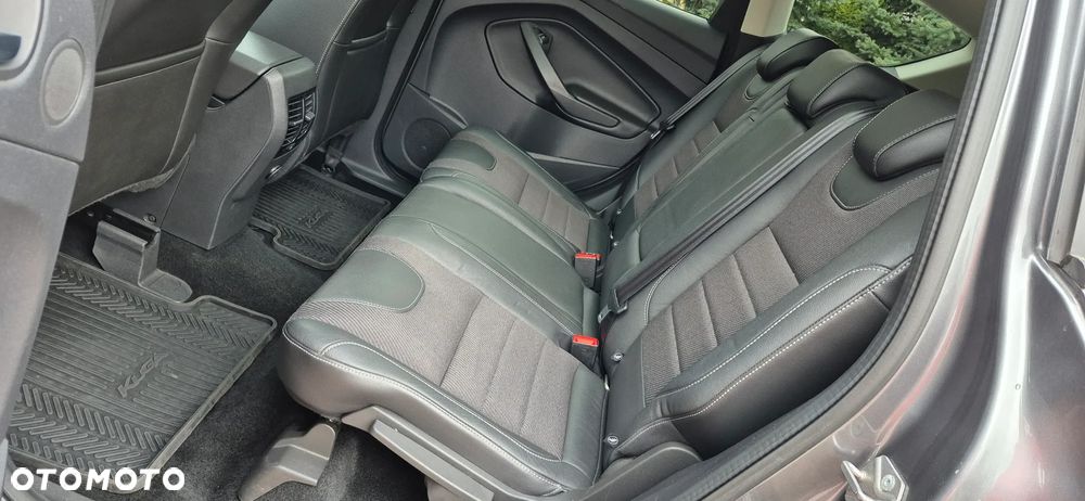 Ford Kuga 2.0 TDCi 2x4 Titanium - 11