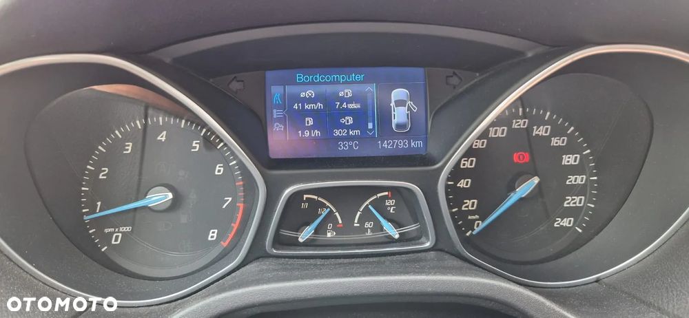 Ford Focus Turnier 1.0 EcoBoost Start-Stopp-System Champions Edition - 16