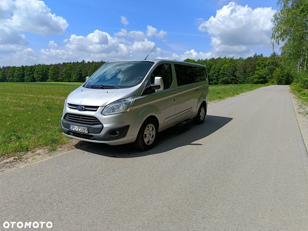 Ford Tourneo Custom - 2