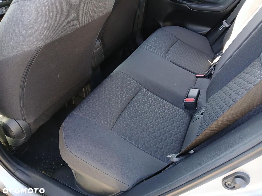 Toyota Yaris Cross Hybrid 1.5 Comfort - 12