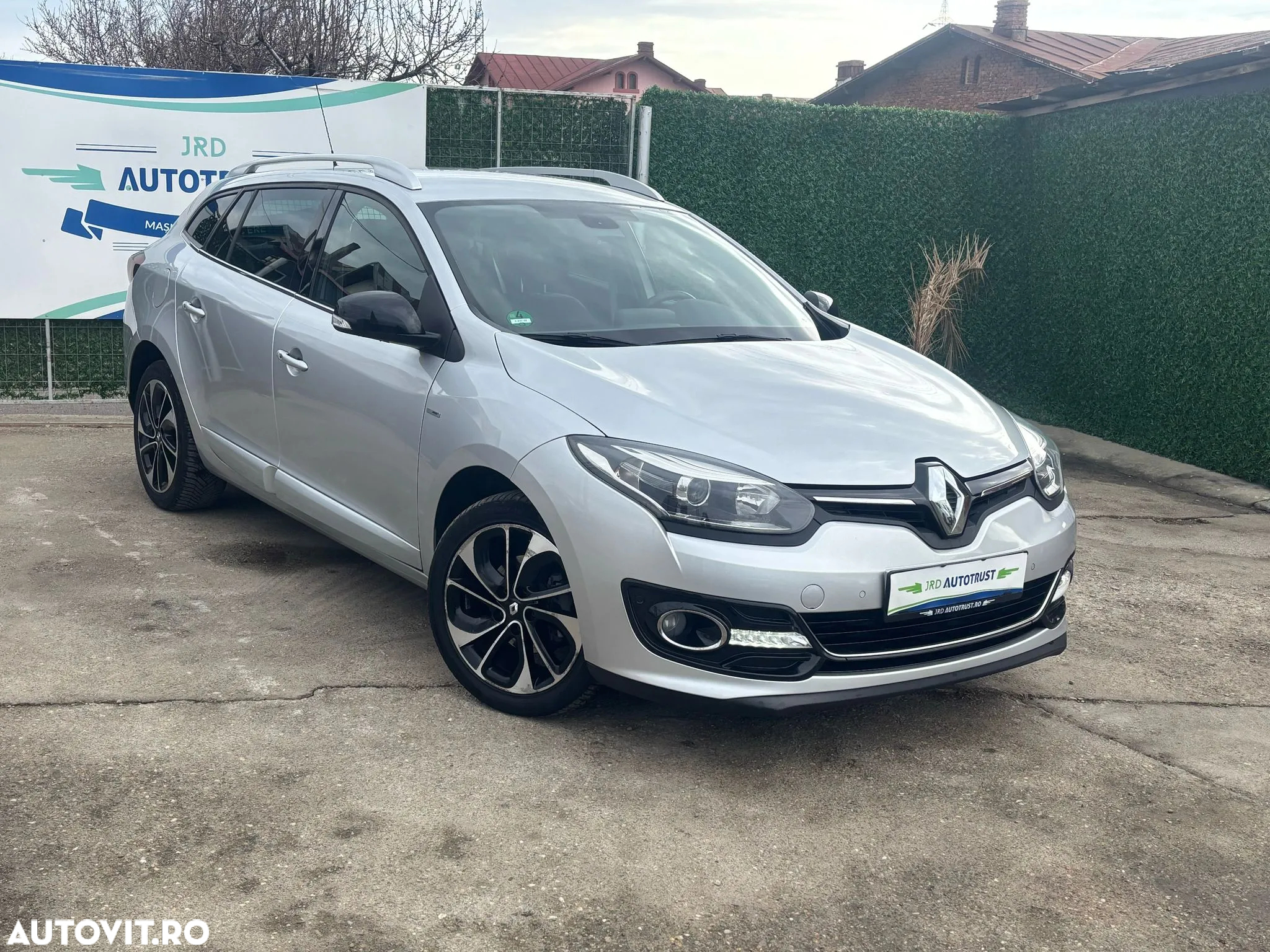 Renault Megane ENERGY dCi 110 EDC BOSE EDITION - 2