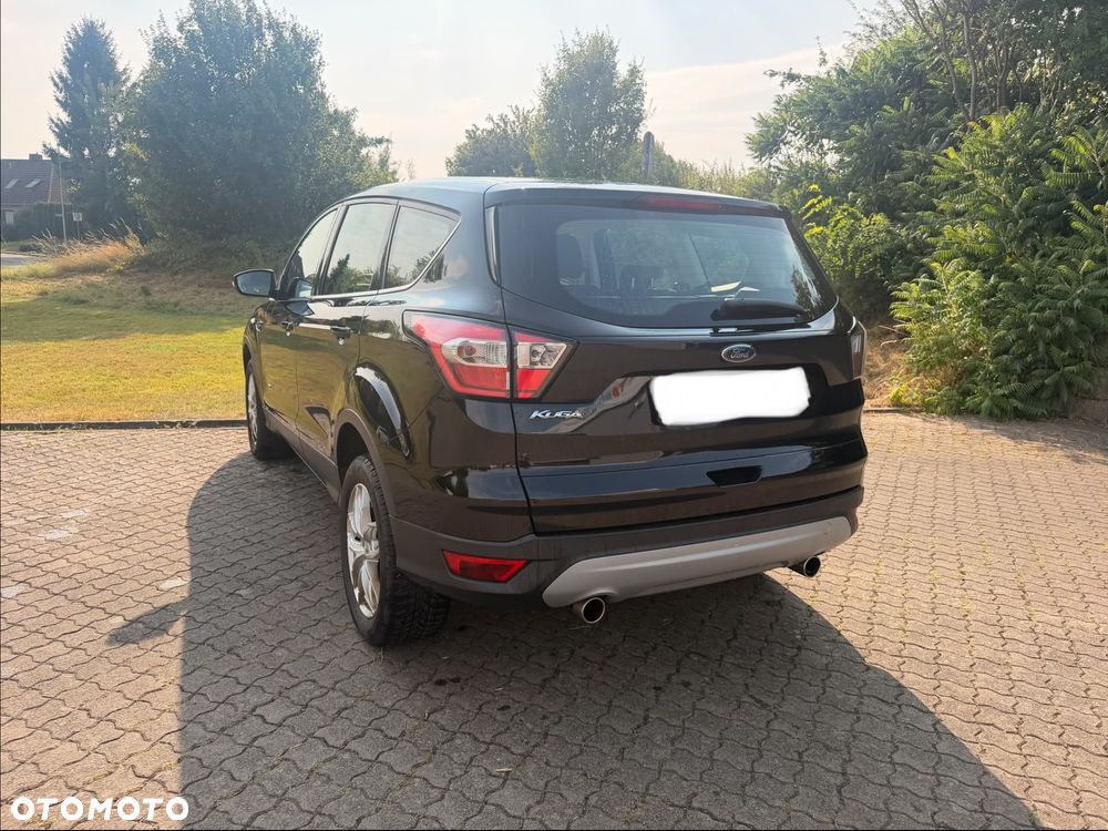 Ford Kuga 2.0 TDCi 4x4 Titanium - 4