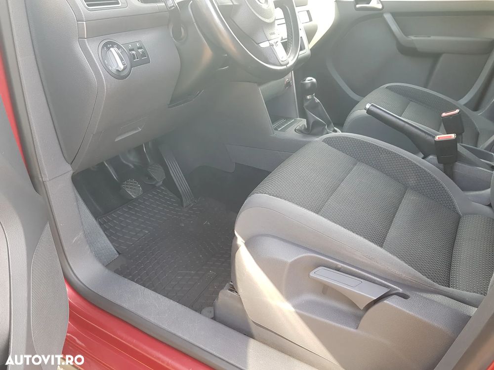 Volkswagen Touran 1.4 TSI STYLE - 6