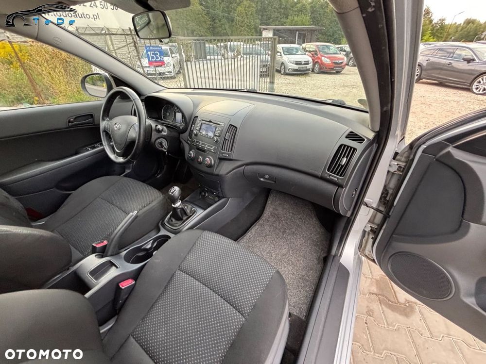 Hyundai i30 1.6 CRDi Comfort EU5 - 31