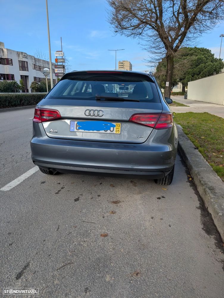 Audi A3 Sportback 1.6 TDI Attraction - 4
