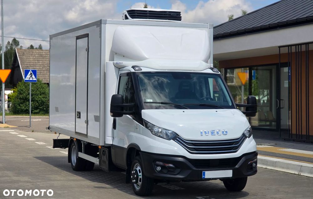 Iveco ❗️❗️DAILY 3.0 180Km 50C18 JAK NOWY ❗️❗️NOWY MODEL / ZABUDOWA 8 PALET DPR / CHŁODNIA MROŹNIA -32 +32 / ZASILANIE 230V / PIERWSZY WŁASCICIEL / NAVI / KAMERA COFANIA / TEMPOMAT / BLIŹNIAKI / GRUBA SCIANKA / AGREGAT CARRIER XARIOS 350 / WERSJA WZMOCNIONA / SERWIS ASO / SALON POLSKA / LIFT❗❗ JAK Z SALONU - NOWY -❗❗ - 13
