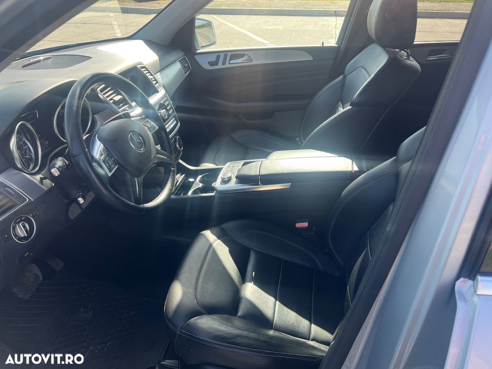 Mercedes-Benz ML 300 CDI Aut - 8