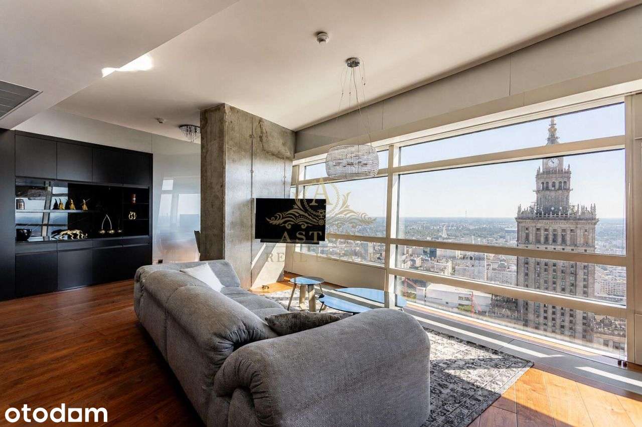 Exquisite apartment on Złota 44