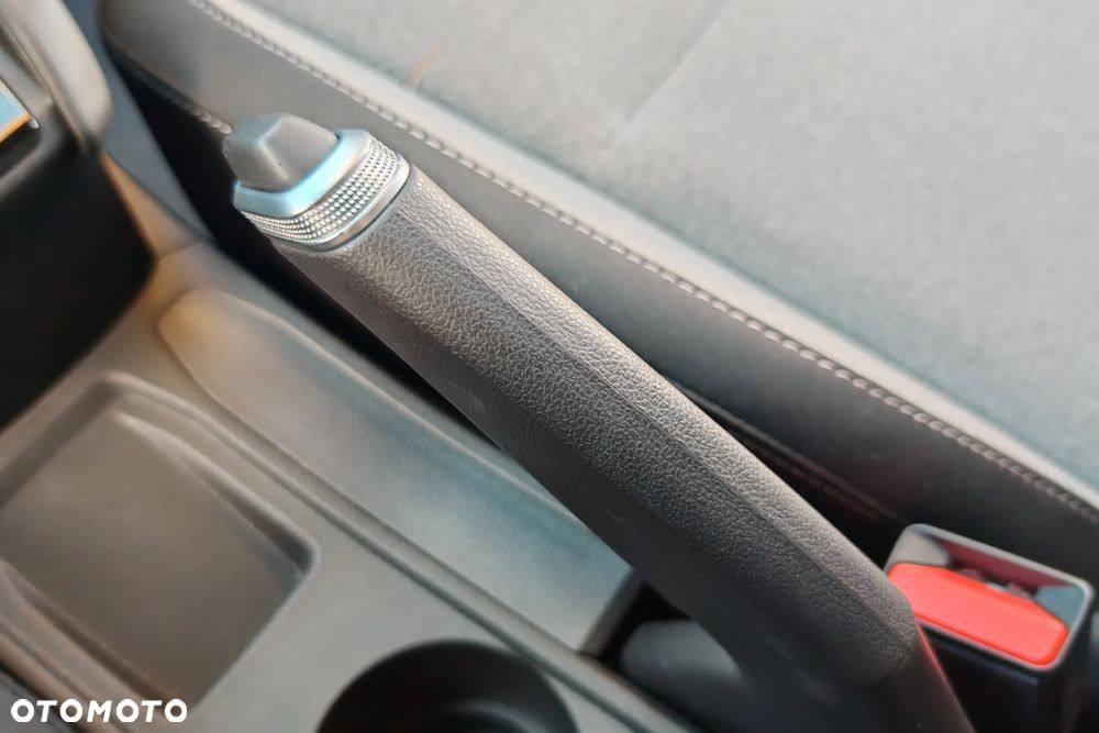 Renault Clio 1.0 TCe Evolution - 26