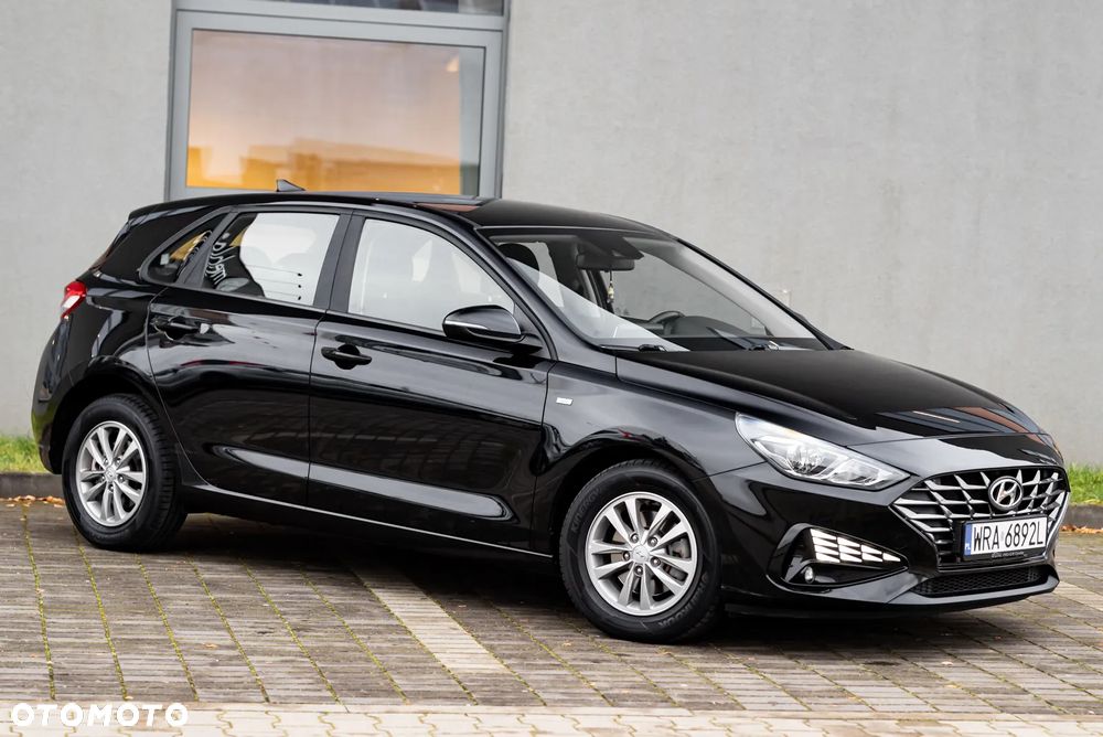 Hyundai i30 1.5 T-GDI 48V Premium DCT - 13