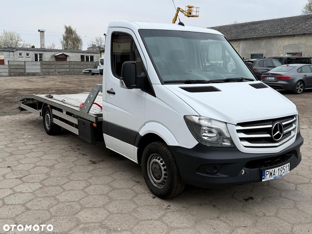Mercedes-Benz Sprinter - 2