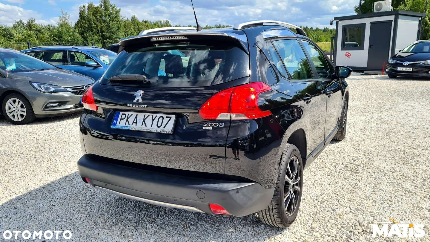 Peugeot 2008 - 10