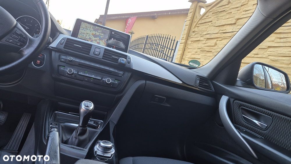 BMW Seria 3 318d - 6