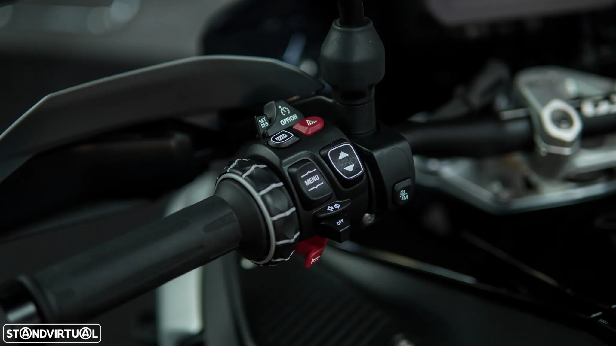 BMW R 1300 GS Adventure TRIPLE BLACK C/ AKRAPOVIC - 42