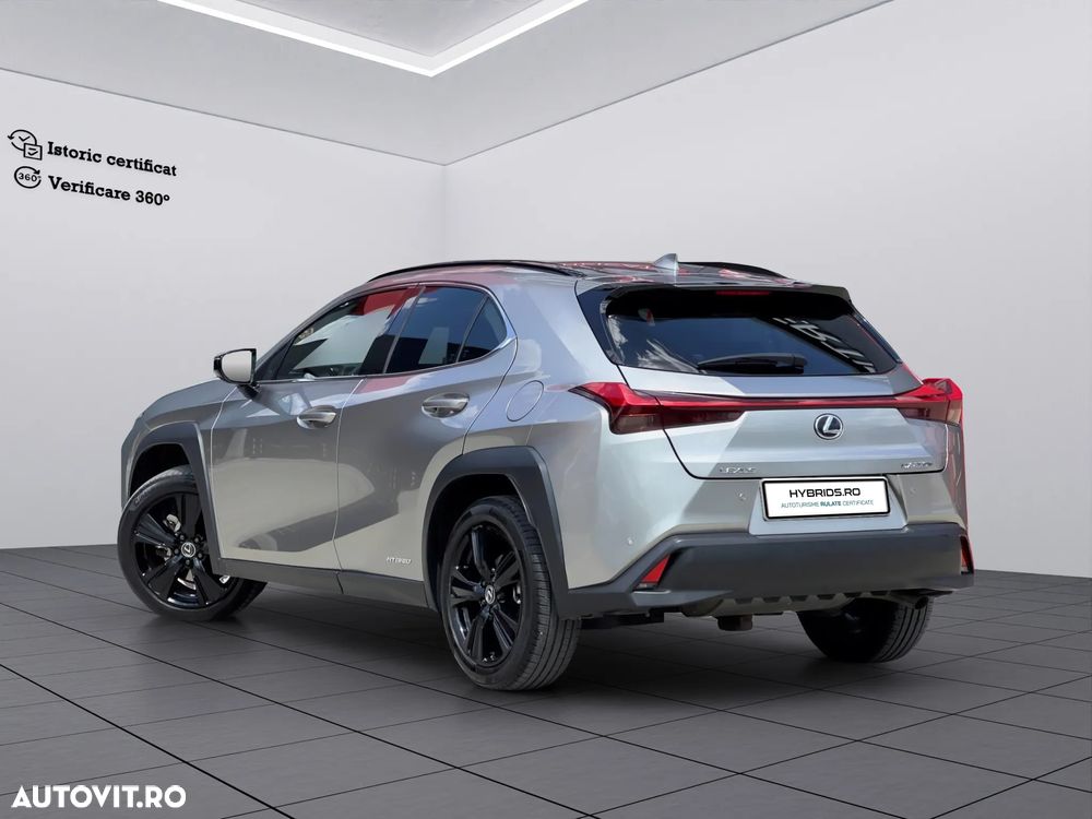 Lexus UX 250h (E-FOUR) Executive Line - 3