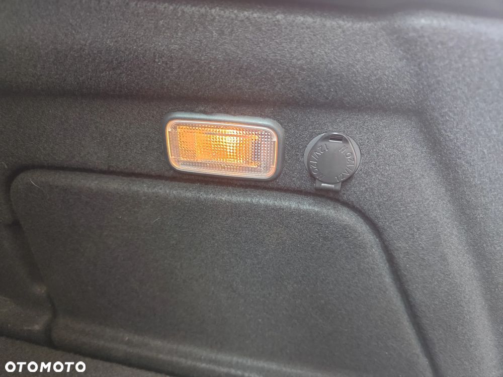 Toyota Corolla 2.0 Hybrid Comfort - 14