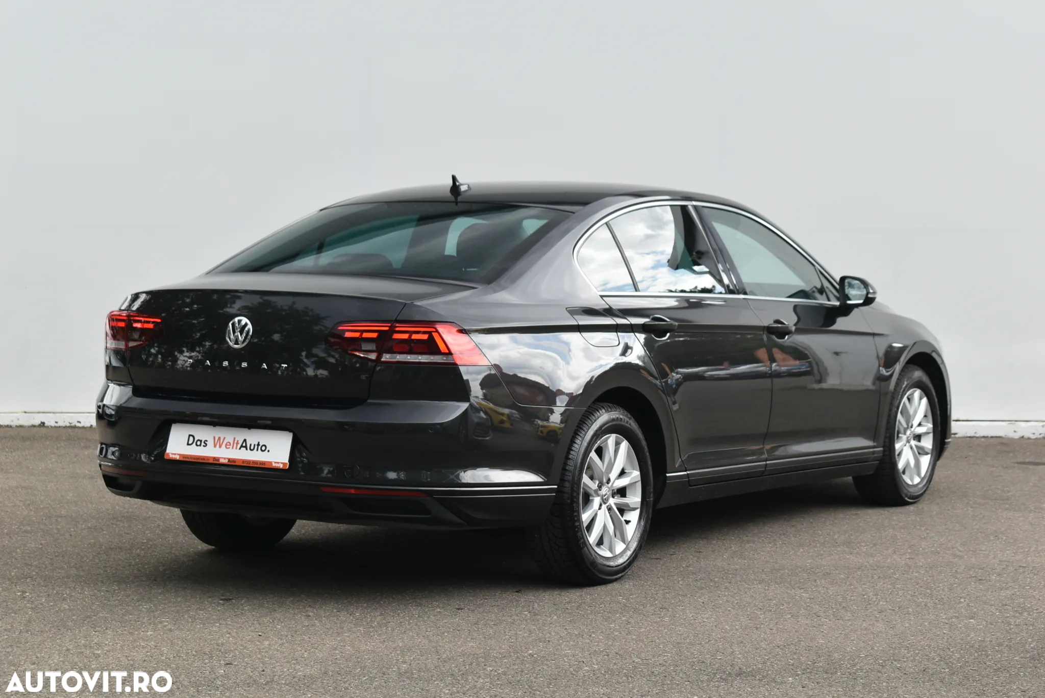 Volkswagen Passat 1.5 TSI ACT DSG Comfortline - 3