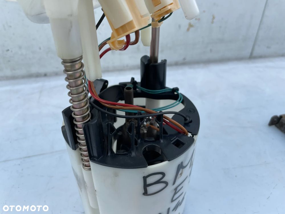 POMPA PALIWA 6763850 BMW E90 2.0 N46B20B - 5