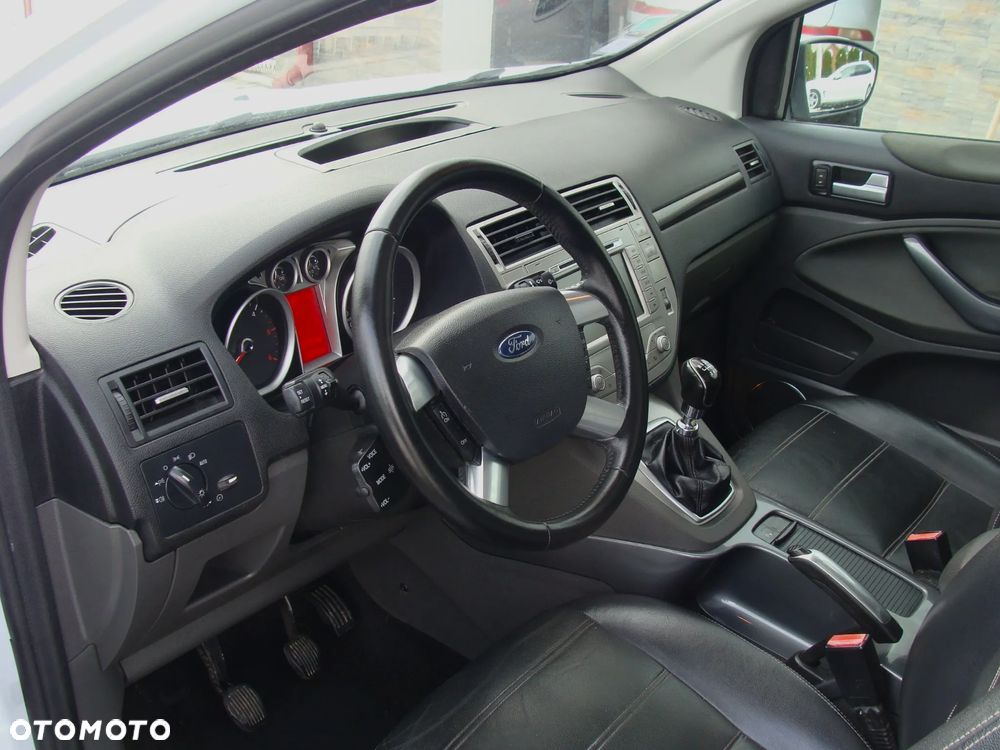 Ford Kuga 2.0 TDCi 4x4 Titanium - 7