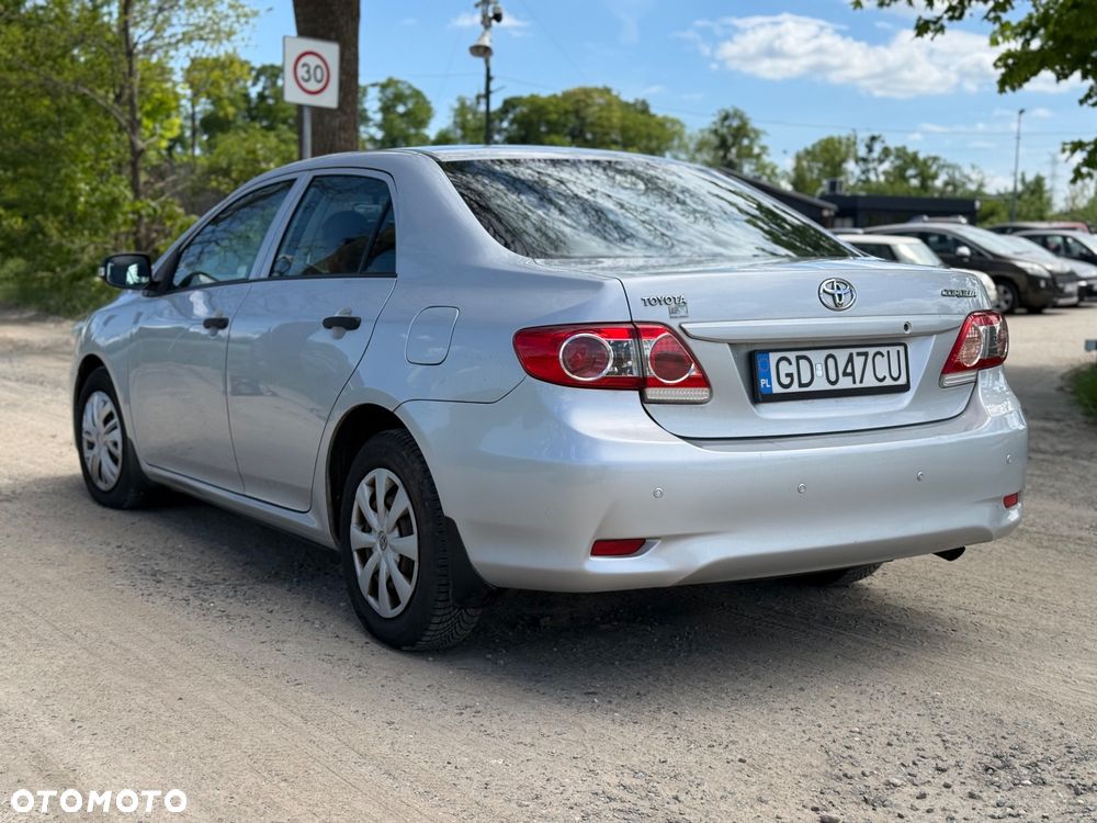 Toyota Corolla 1.6 Premium - 4