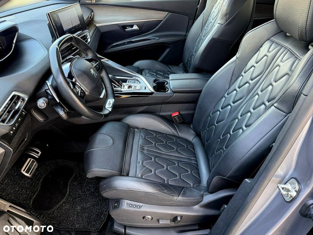 Peugeot 5008 - 13