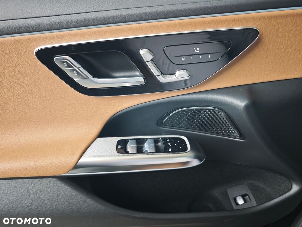 Mercedes-Benz Klasa E - 18