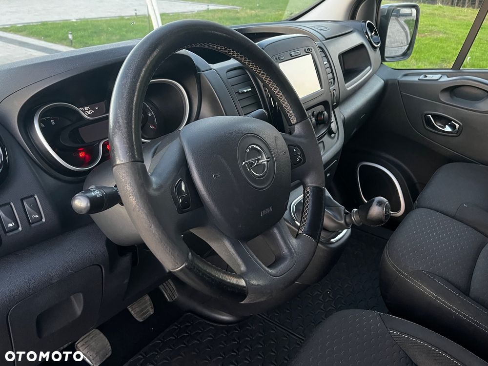 Opel Vivaro - 21