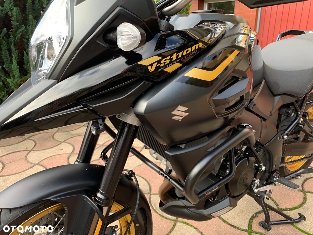 Suzuki DL - 12