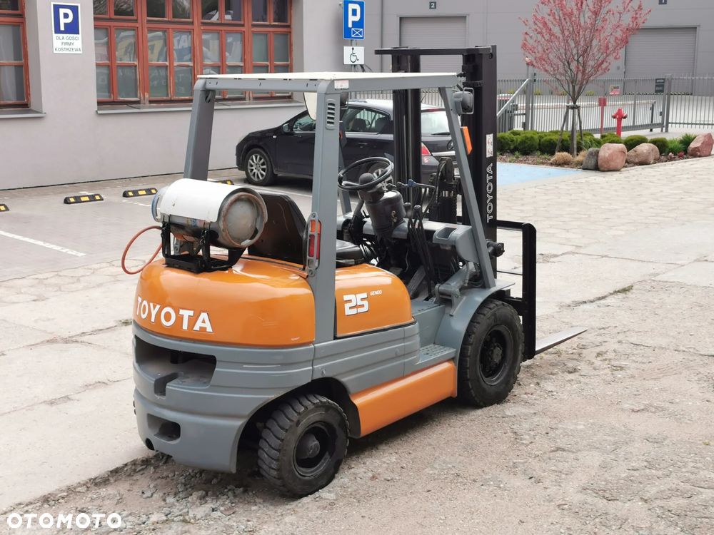 Toyota GFGL25 - 12