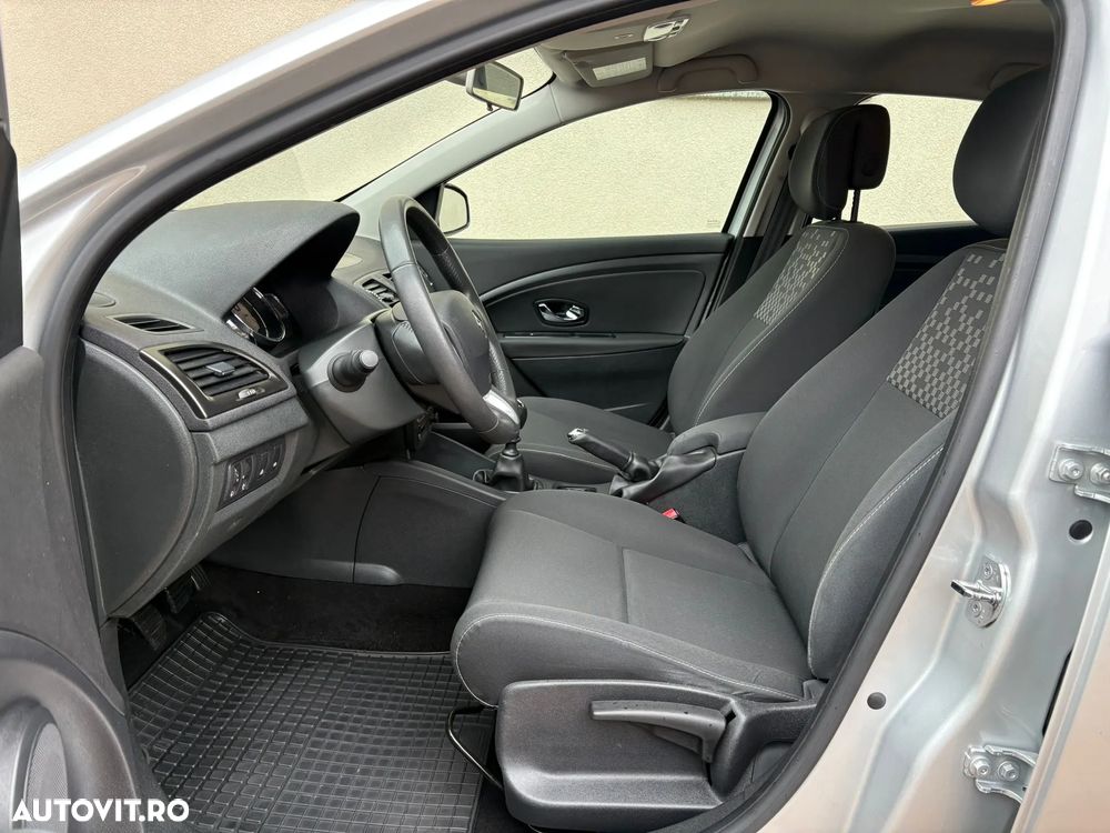 Renault Megane 1.5 dCI Privilege - 8