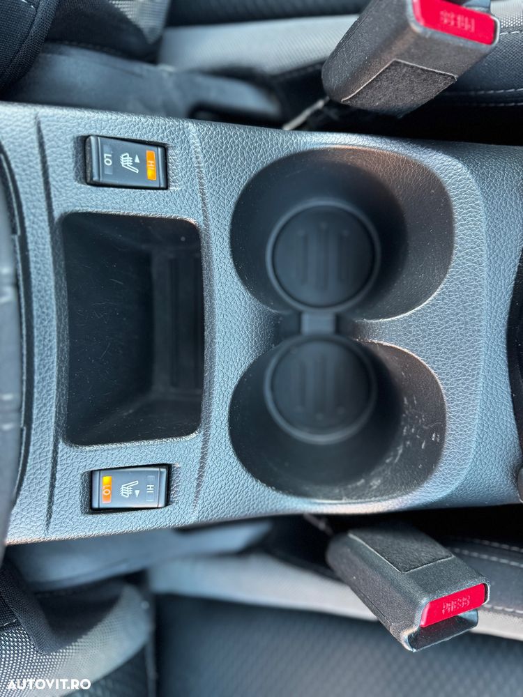 Nissan Qashqai 1.6 DCI Xtronic N-Connecta - 25