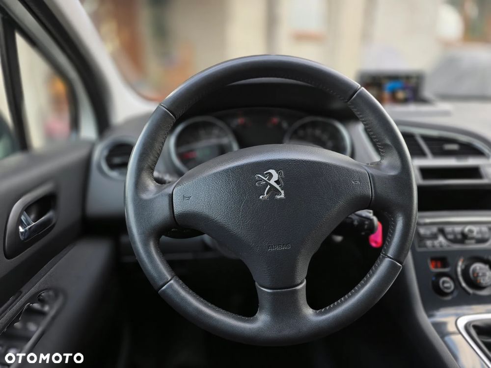 Peugeot 5008 - 22