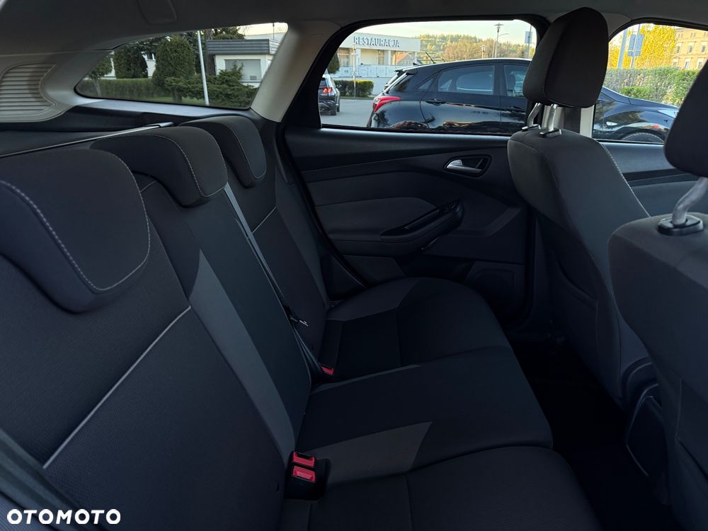 Ford Focus 1.6 TI-VCT Champions Edition - 39
